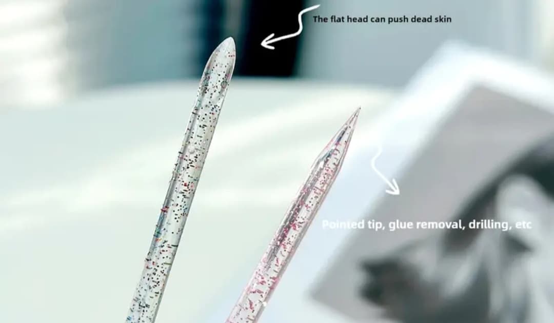 Plastic cuticle pusher.jpg 1